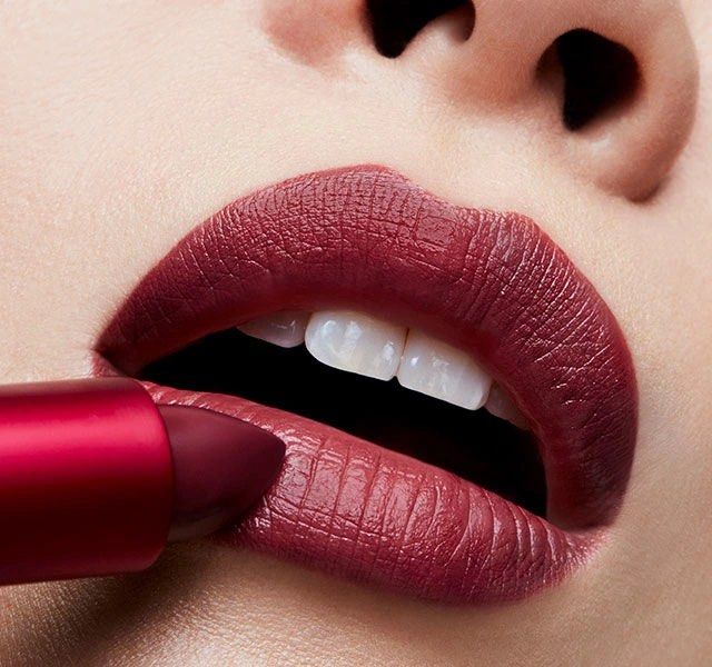 Authentic MAC Matte Lipstick (618 Viva Glam I) (Category: Makeup) located in Pasig City. Submitted by maliashoppingaccount (Listing ID 1394165870, Image 2). Description: MAC Matte Lipstick SRP P1400 Shade: 618 Viva Glam I Bought from store 💯 Money back guarantee.