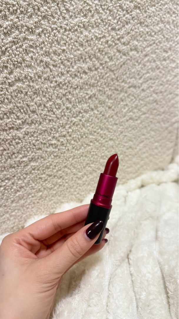 Authentic MAC Matte Lipstick (618 Viva Glam I) (Category: Makeup) located in Pasig City. Submitted by maliashoppingaccount (Listing ID 1394165870, Image 1). Description: MAC Matte Lipstick SRP P1400 Shade: 618 Viva Glam I Bought from store 💯 Money back guarantee.