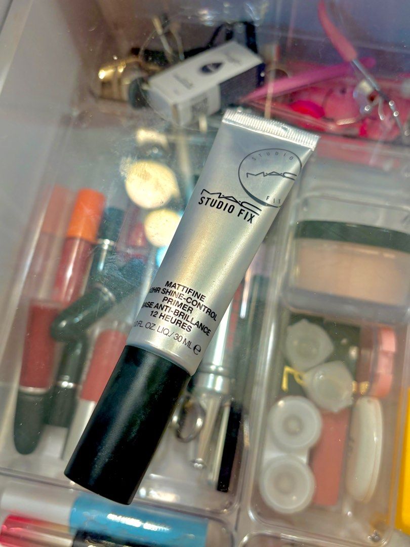 MAC Mattifine 12hr Primer (Category: Makeup) located in Quezon City. Submitted by reiloved (Listing ID 1394123659, Image 1). Description: read before placing an offer ‼️ — 💯 authentic — disinfected upon shipout ⚠️ brushes/sponges are removed because of hygiene purposes:) description : bought this one sa magnolia hindi ko pa ubos yung ganito ko so i'm selling the brand new one 📍: Quezon City / Taft Manila MOP: Gcashhhh only (check reviews for pr