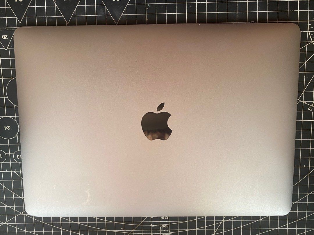 MacBook 12” 2015 (Category: Laptops & Notebooks) located in Marikina City. Submitted by planetgrapes (Listing ID 1394085036, Image 1). Description: MacBook 12” 2015 Space Gray 512GB SDD / 8GB RAM Kindly see photos for issues: battery & motherboard. Don’t wanna have it fixed, just selling for parts. Price negotiable but no lowballing..