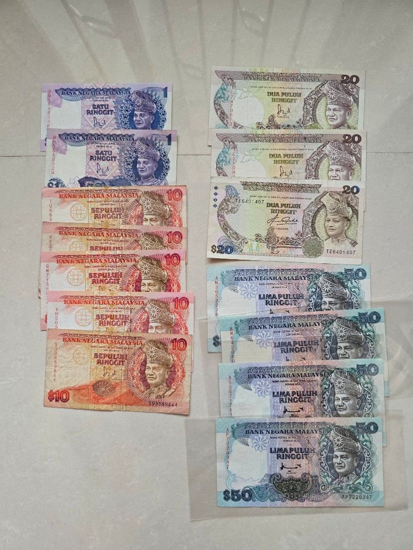Malaysia ringgit (Category: Currency) located in Singapore. Submitted by leets8629 (Listing ID 1394085840, Image 1). Description: mixed condition..