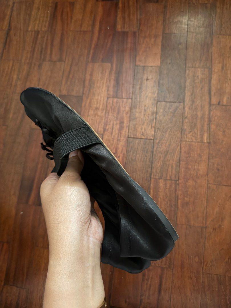 MANGO Ballet Shoes (Category: Flats & Sandals) located in Paranaque City. Submitted by stphraynes (Listing ID 1394058843, Image 3). Description: MNG Ballet Shoes - Size: US6 - Good condition - Used twice only.