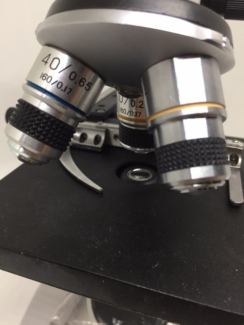 Microscope (working) (Category: Medical Supplies & Tools) located in Angono. Submitted by proginosko (Listing ID 1394024316, Image 2). Description: Microscope for sale - working; no issues - with box - bought at a medical supply store in Manila - magnifications are 10x, 40x, and 100x - used by my sister for 3-4x for her biology course at PUP - included ang cover glass sa photo - price: P5,500.