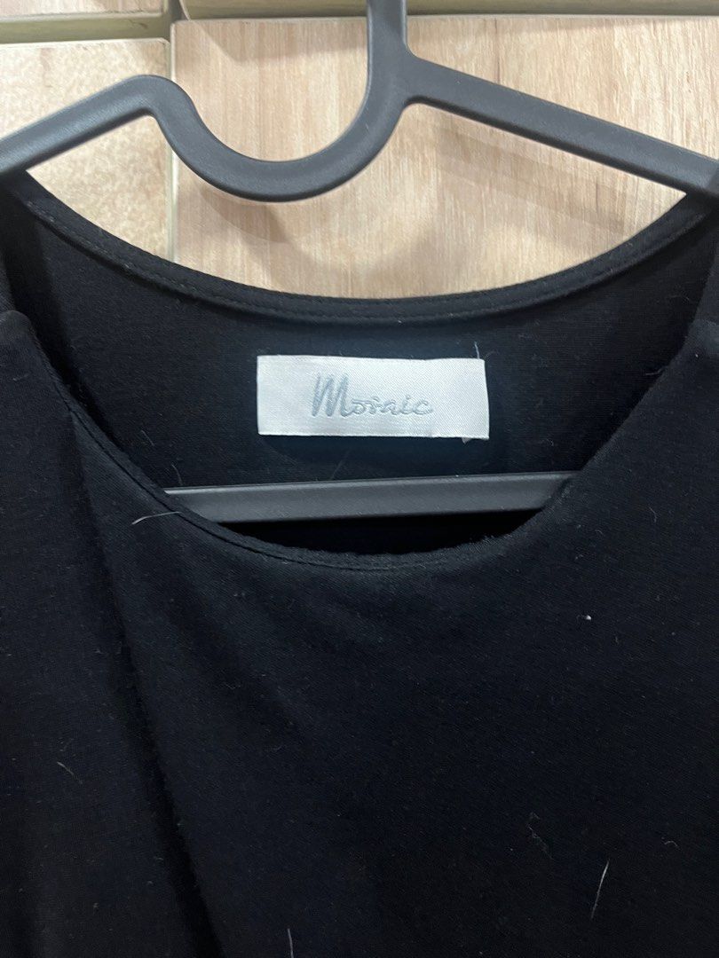 Mosaic Black Dress (Category: Dresses) located in Quezon City. Submitted by bonkee_declutters (Listing ID 1394033110, Image 3). Description: Thick fabric with 2 side pockets Worn once then kept in closet RFS: decluttering Estimates size when laid flat: Width - 28 inches Length - 35 inches.