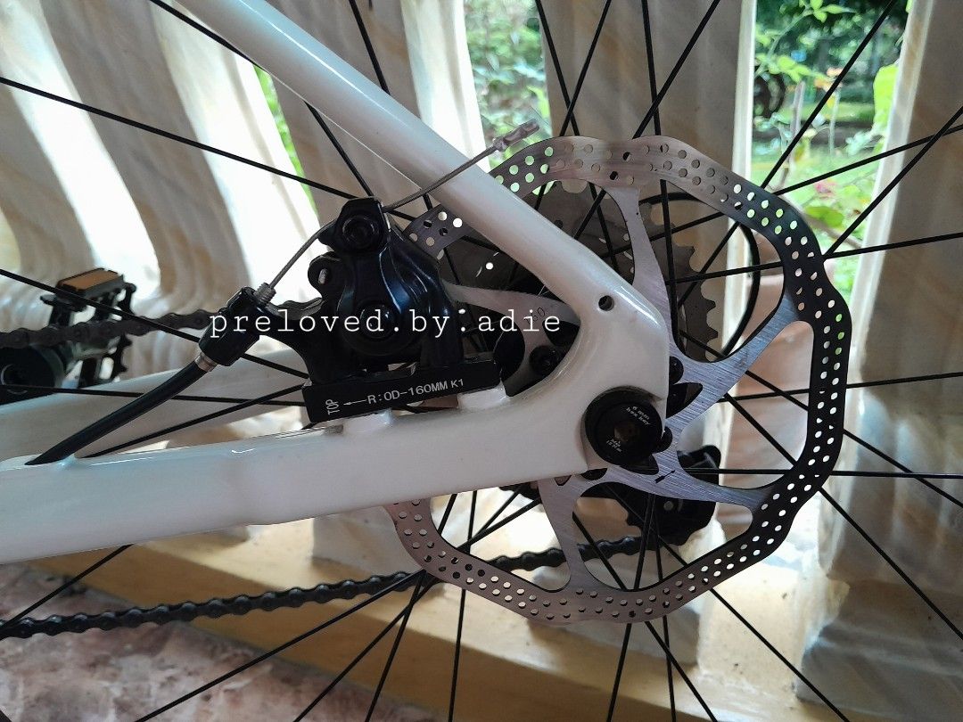 MountainPeak Expert T3000 (Category: Bicycles) located in Bauan. Submitted by gmsndvl (Listing ID 1392049233, Image 2). Description: Hello! Selling this for a friend MountainPeak Expert T3000 ✅️ Aero Frame Alloy; Fork alloy disc brake Size : 42/XS ✅️ Integrated Dropbar Alloy ✅️ Fully internal cabling ✅️ Thru Axle Front and Rear ✅️ Shimano Sora Sprocket ✅️ Shimano Sora RD ✅️ Shimano Sora FD ✅️ Shimano Sora STI 2x9s ✅️ Prowheel Crankset 2x 34T/50T 