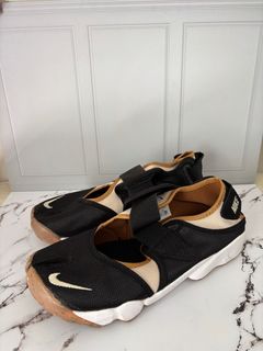 Nike air rift Dijual Beli 100+ Nike air rift online Carousell