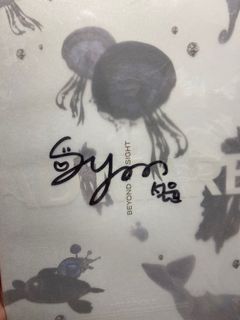 （分類：）位於 。 由 sull_yoona 提交（商品編號 1394155907，圖片 1）。簡介： 。