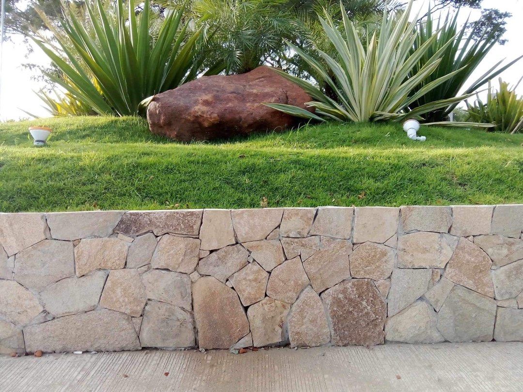Piedra crazy cuts supplier (Category: Construction & Building Materials) located in Santa Maria. Submitted by rcjoycestonetrading (Listing ID 1394030721, Image 3). Description: Sold per sqm For wall cladding / stepping stone Also available in cut sizes Please message us for inquiries Also viait our profile for more materials. Salamat po.