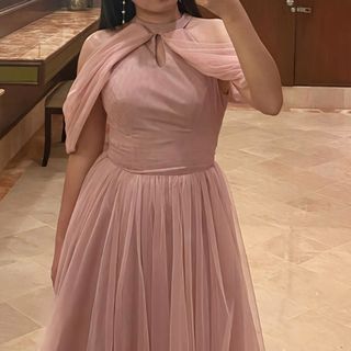 (Category: ) located in . Submitted by ana.declutters (Listing ID 1393963991, Image 1). Description: .