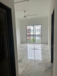 (Category: ) located in . Submitted by malloo (Listing ID 1394155094, Image 1). Description: .