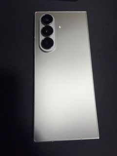 （分類：）位於 。 由 hkgadgetman 提交（商品編號 1394130835，圖片 1）。簡介： 。