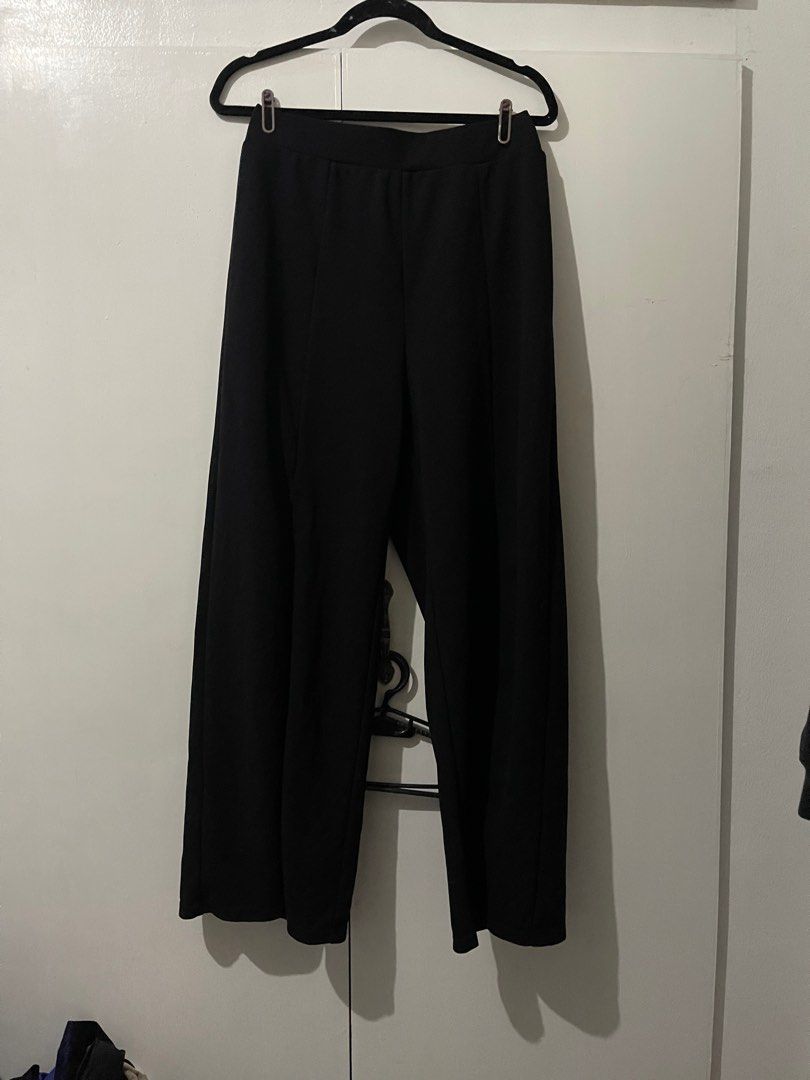 Shein curve black slack pants front slit (Category: Other Bottoms) located in Angeles City. Submitted by brainselle (Listing ID 1394196989, Image 1). Description: S-1xl (stretchy) With front slit see pic for ref. Mod Jnt.