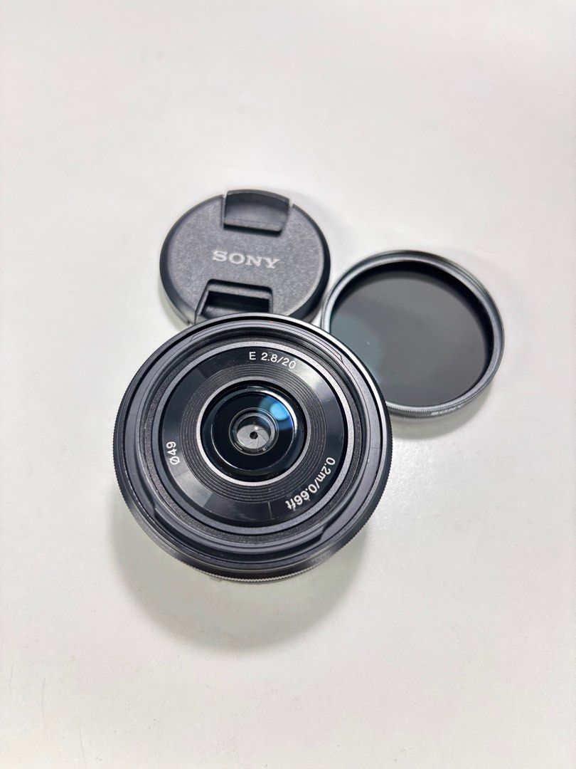 Sony Pancake Lens 20mm f2.8 (Category: Lens & Kits) located in Valenzuela. Submitted by alfeopaulramos7490 (Listing ID 1394176569, Image 2). Description: Sony 20MM Pancake Lens F2.8 E MOUNT P8,999 ONLY +sf INCLUSION: * sony pancake lens * sony rear cap * sony lens cap * sony uv filter * keto filter - NO ISSUE - NO FUNGUS - GOOD AS NEW - ALMOST NEW UV FILTER DIRECT MESSAGE FOR SURE BUYERS ONLY. OPEN FOR MEET UP / COD / COP via LBC / LALAMOVE VALEN