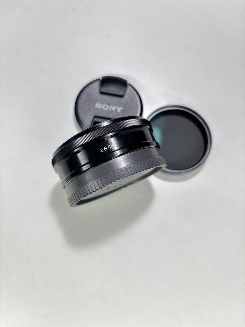 Sony Pancake Lens 20mm f2.8 (Category: Lens & Kits) located in Valenzuela. Submitted by alfeopaulramos7490 (Listing ID 1394176569, Image 3). Description: Sony 20MM Pancake Lens F2.8 E MOUNT P8,999 ONLY +sf INCLUSION: * sony pancake lens * sony rear cap * sony lens cap * sony uv filter * keto filter - NO ISSUE - NO FUNGUS - GOOD AS NEW - ALMOST NEW UV FILTER DIRECT MESSAGE FOR SURE BUYERS ONLY. OPEN FOR MEET UP / COD / COP via LBC / LALAMOVE VALEN