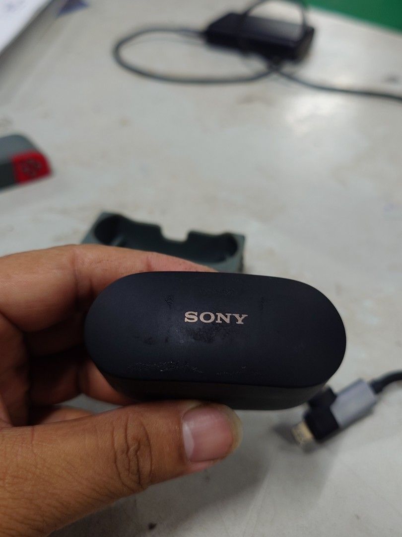 Sony wf-1000xm4 (Category: Earphones) located in Quezon City. Submitted by markkyzz (Listing ID 1394190080, Image 1). Description: unit and box no more extra buds already replaced original battery battery life 6-8hrs.