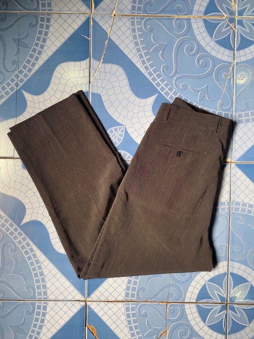 Striped Trousers (Category: Trousers) located in Quezon City. Submitted by denjayc (Listing ID 1394046690, Image 1). Description: Waistline: 28 Leg Opening: 24 Length: 39 Issues: None.