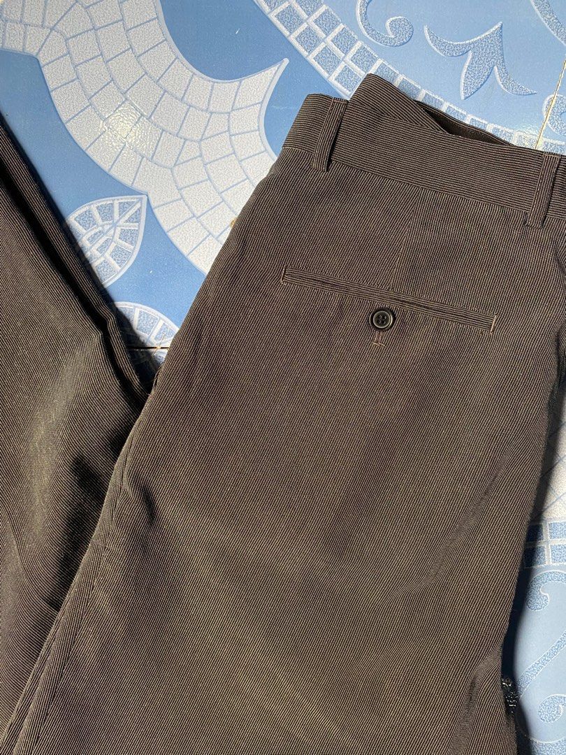 Striped Trousers (Category: Trousers) located in Quezon City. Submitted by denjayc (Listing ID 1394046690, Image 2). Description: Waistline: 28 Leg Opening: 24 Length: 39 Issues: None.