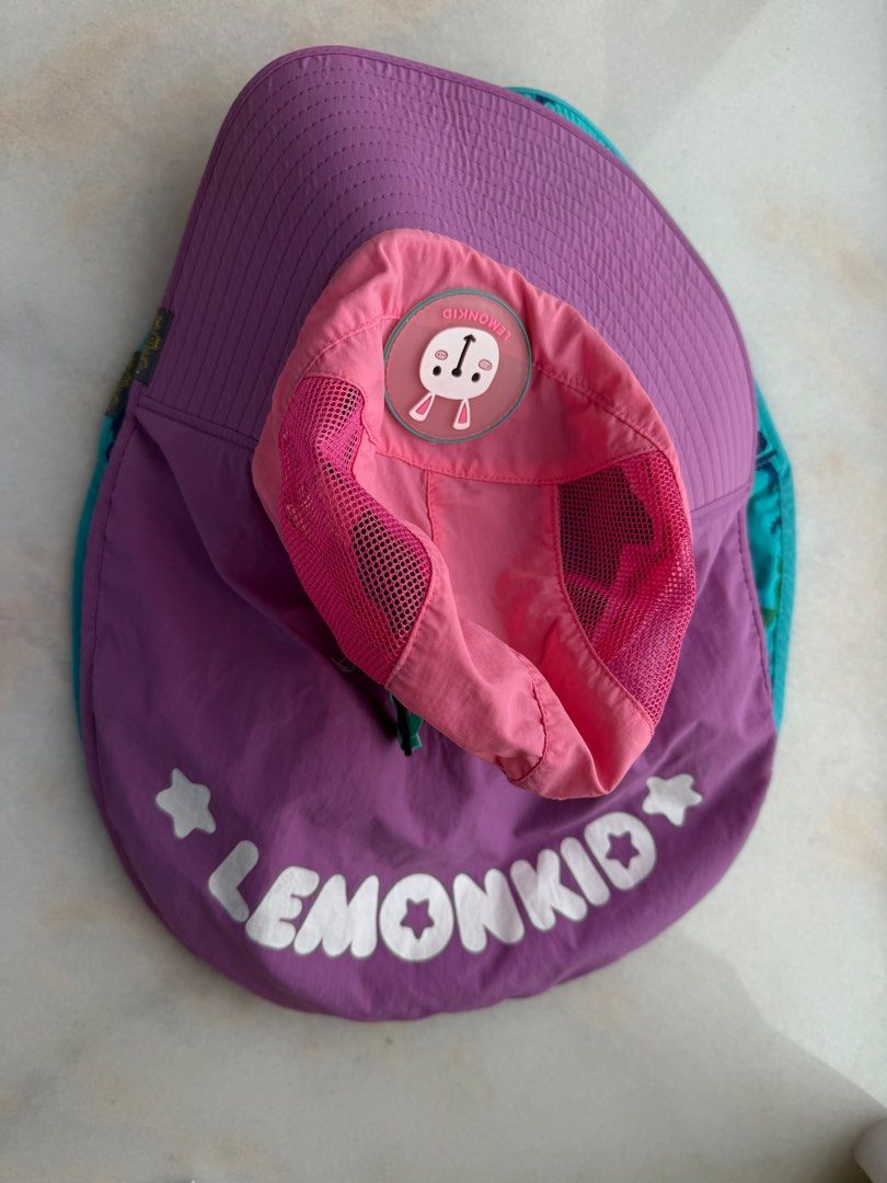 Summer hat （分類：其他外出用品）位於 Hong Kong。 由 chezmichele 提交（商品編號 1394160607，圖片 1）。簡介： Protection for the neck 。