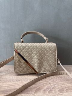 (Kategori: ) berada di . Dikirim oleh perive (ID iklan 1394095722, Gambar 1). Deskripsi: .
