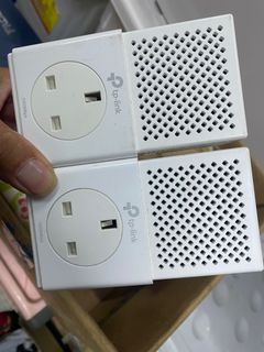 TP-Link TL-PA7020P Gigabit Powerline Adapter64077662459906110