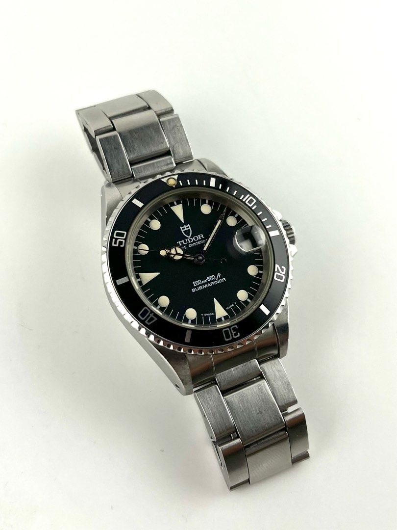 Tudor Submariner 36 (Category: Men's Watches) located in Manila. Submitted by mnlwatchsociety (Listing ID 1394028478, Image 3). Description: 🕰️ Collector’s Profile: Tudor Submariner 75190 (36mm, 1995) The Tudor Submariner 75190 represents a fascinating chapter in horological history — one that bridges the prestige of Rolex craftsmanship with Tudor’s pragmatic vision. Produced in the mid-1990s, this 36mm “mid-size” Submariner carries the unmistak