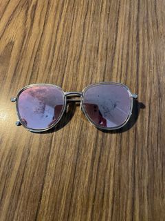 (Category: ) located in . Submitted by 222preloved (Listing ID 1394094421, Image 1). Description: .