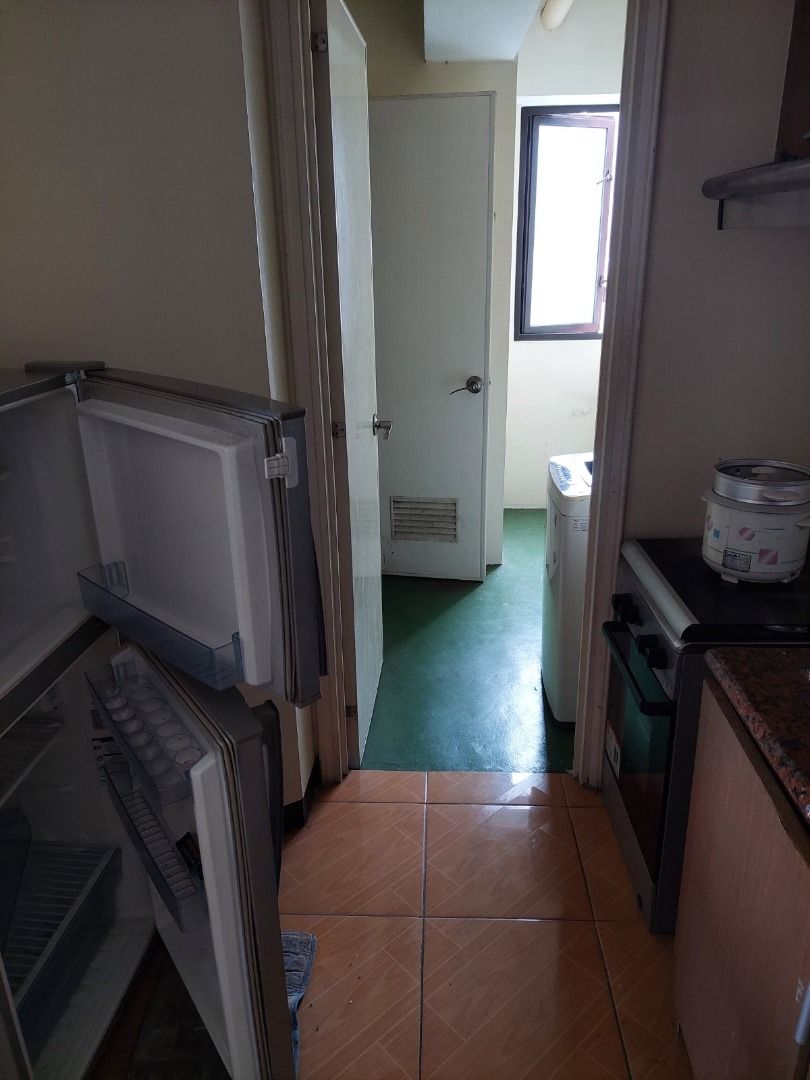 2-BR The Oriental Place for Lease (Category: Apartments & Condos) located in Manila. Submitted by nebgene (Listing ID 1394236871, Image 2). Description: 2-BR Unfurnished unit in The Oriental Place in Chino Roces Makati unit on the 24th floor Corner unit with balcony and view No Parking Not pet-friendly 12 months minimum lease Association Dues included in the rent Rate Direct lease only - No agent/broker.