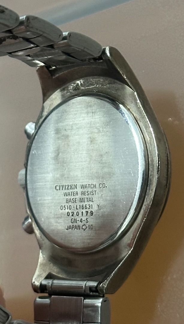 由 aleonard2 (刊登 ID 1394261503，圖片 3) 提交，位於 高雄市 (Kaohsiung) 的 二手 CITIZEN 星辰 手錶 0510-L16631 GN-4-S (類別：手錶)，說明：【商品狀況】二手，整理家中找到的舊物，不會動，不確定好壞，當收藏/故障品賣。