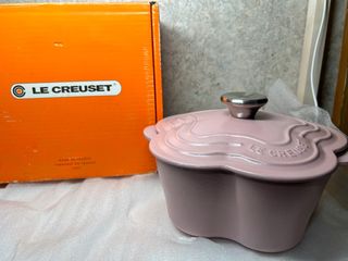 （分類：）位於 。 由 kel___c 提交（商品編號 1394347762，圖片 1）。簡介： 。
