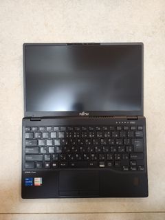 輕便首選！富士通 Fujitsu laptop U9311  i5 16GB ram 256GB SSD  13.3" 屏幕 windows 11 配細電只有800g左右 同平板差唔多重量 支援USBC 充電 外觀新淨 功能正常64202892275842110