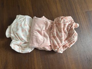 (Category: ) located in . Submitted by gojiberries8 (Listing ID 1394307136, Image 1). Description: .