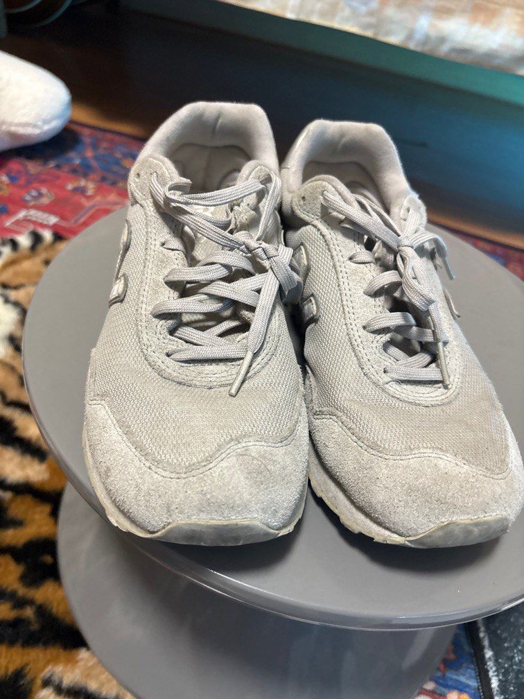 Auth New Balance 525 Eu 39 25cm (Category: Sneakers) located in Quezon City. Submitted by risse_declutters (Listing ID 1394321557, Image 3). Description: .