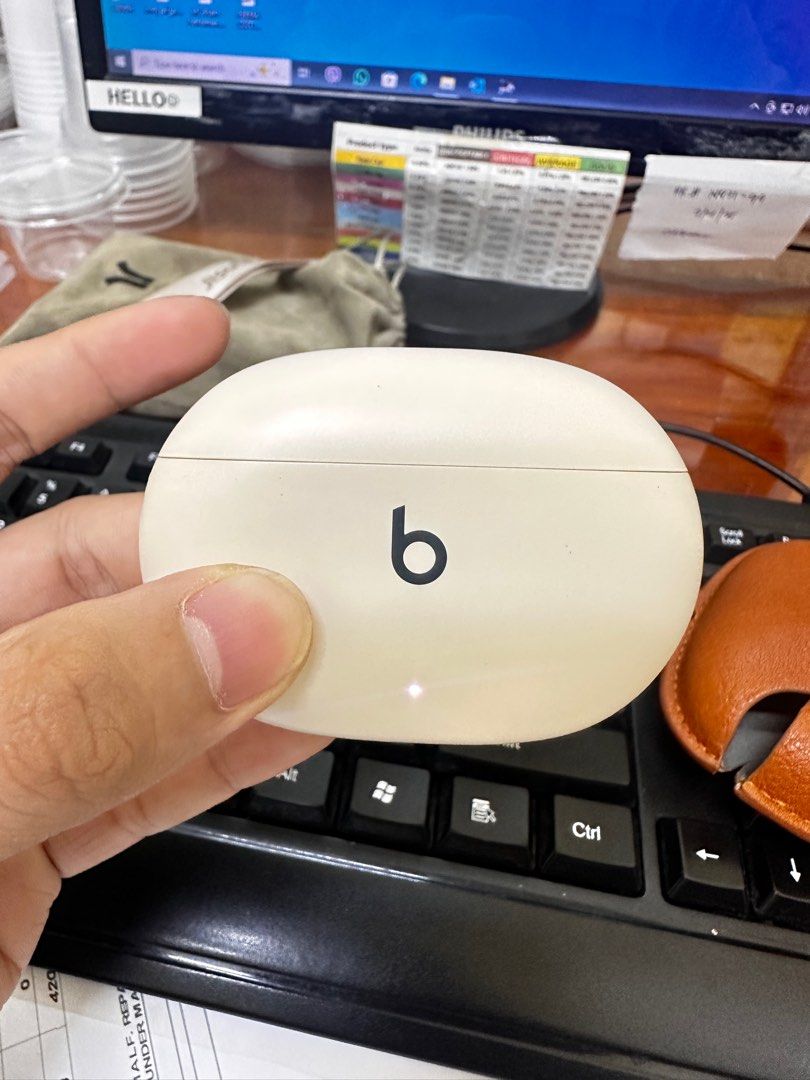 Beats Studio Buds Plus (Category: Earphones) located in Manila. Submitted by markzuniga04557 (Listing ID 1394206908, Image 3). Description: Brought this 10k on orange app, lightly used with case and box no issue. RFS change to airpods. .