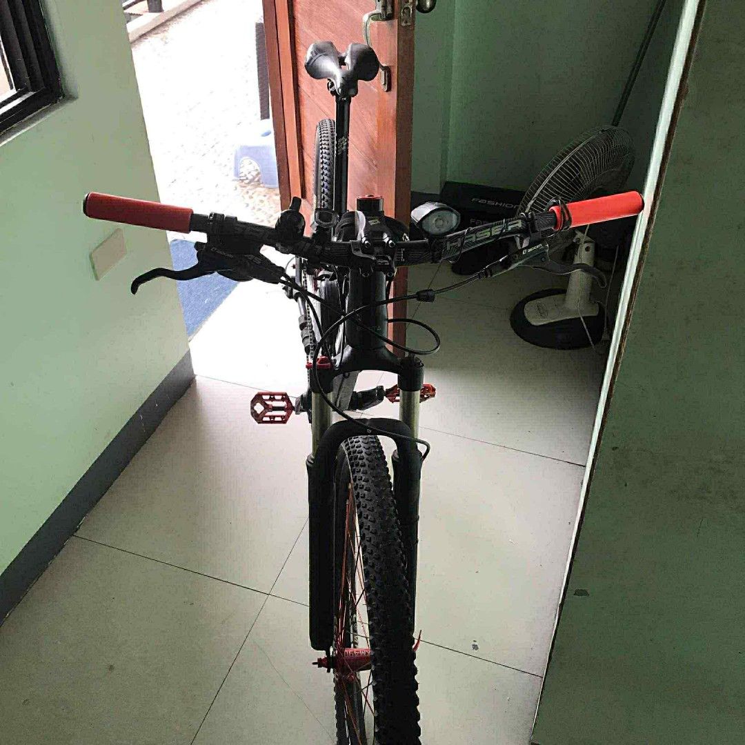 Betta Flare Series Mountain Bike (Category: Bicycles) located in Quezon City. Submitted by madelrivera (Listing ID 1394263180, Image 2). Description: .BETTA size 29er Upgraded parts - koozer Hubs - saturn pedal - mountain peak headset - weapon saddle - weapon seatpost - weapon shuriken 9 speed casette - mountain peak handle bar - red spokes - cat eye padrone + 30k LOCATION CARLOS EXTENSION SAN BARTOLOME NOVA QC.