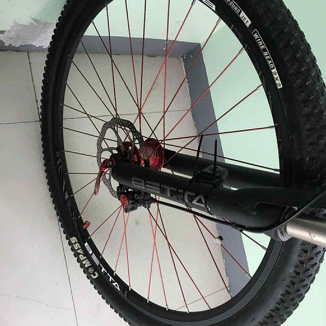 Betta Flare Series Mountain Bike (Category: Bicycles) located in Quezon City. Submitted by madelrivera (Listing ID 1394263180, Image 3). Description: .BETTA size 29er Upgraded parts - koozer Hubs - saturn pedal - mountain peak headset - weapon saddle - weapon seatpost - weapon shuriken 9 speed casette - mountain peak handle bar - red spokes - cat eye padrone + 30k LOCATION CARLOS EXTENSION SAN BARTOLOME NOVA QC.
