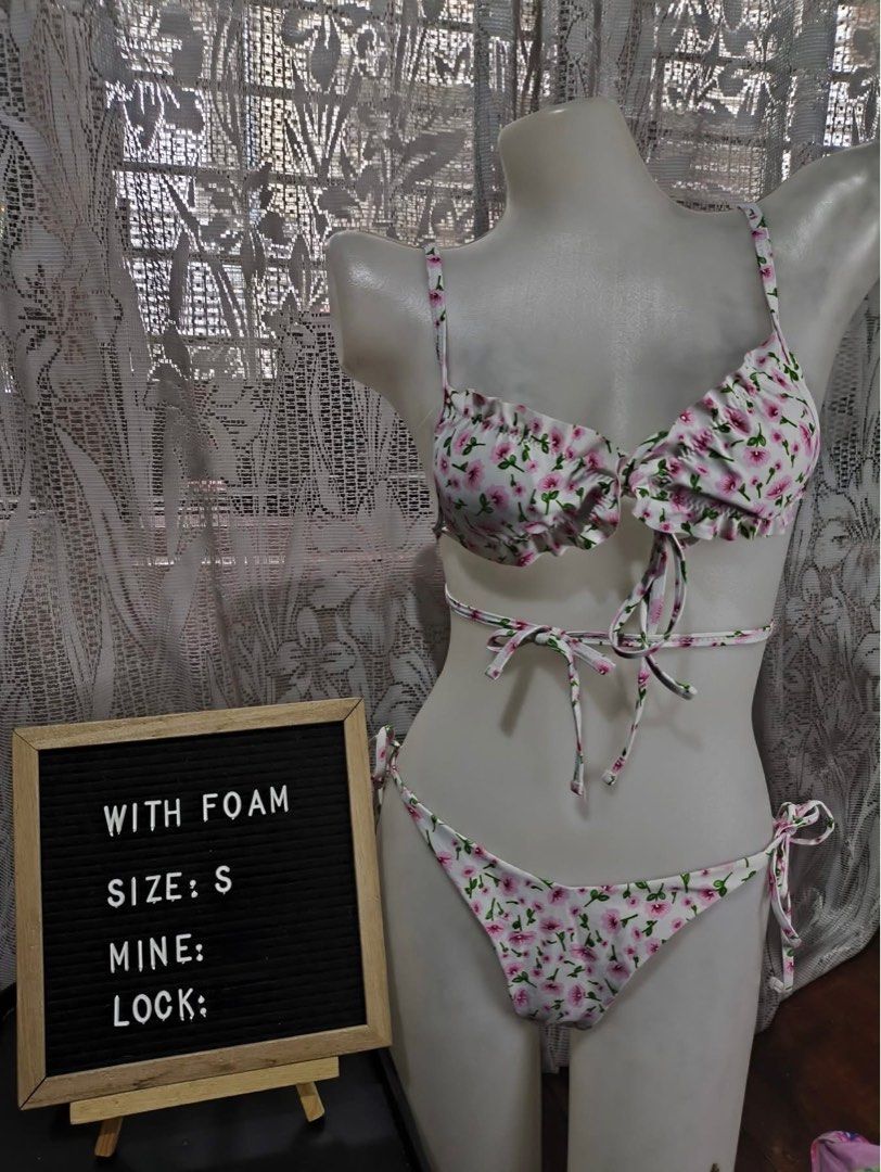 Bikini swimsuit two piece coverup (Category: Bikinis & Swimsuits) located in Manila. Submitted by bimbieautiful (Listing ID 1394251080, Image 3). Description: Size small..