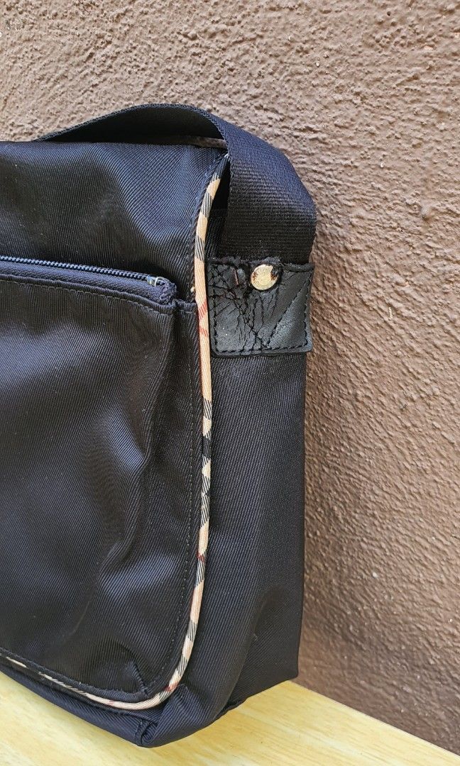 Burberry slingbag (Category: Luxury Bags & Wallets) located in Antipolo. Submitted by switchneighborhood (Listing ID 1394369993, Image 2). Description: authentic check pics to appreciate its condition.