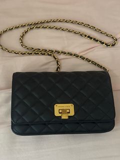 （分類：）位於 。 由 olivia2468 提交（商品編號 1394302569，圖片 1）。簡介： 。