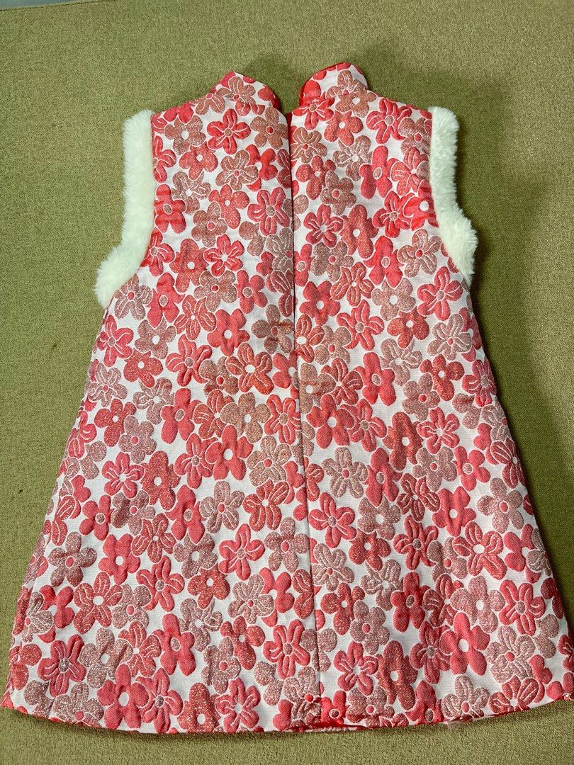 Chinese Costume 4-5 years old (Category: Babies & Kids Fashion) located in San Carlos. Submitted by recherish (Listing ID 1394273452, Image 3). Description: Used only once No return no exchange. All sales are final. Payment via GCash. No COD, payment prior to delivery. Shipping Fees c/o Buyer. Delivery via J&T.