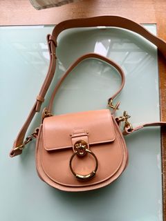 （分類：）位於 。 由 kellyw930 提交（商品編號 1394266707，圖片 1）。簡介： 。