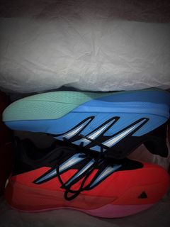 (Category: ) located in . Submitted by shssneakers (Listing ID 1394341391, Image 1). Description: .