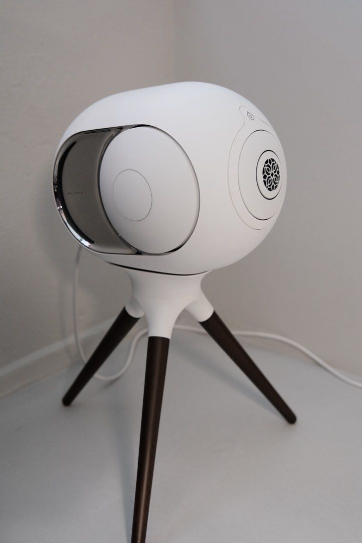 Devialet ZM610 Phantom 1 - 103 dB with Arch ME81063825887592963111
