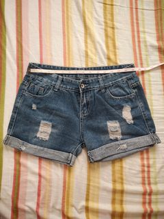 (Category: ) located in . Submitted by maze.declutter (Listing ID 1394296727, Image 1). Description: .