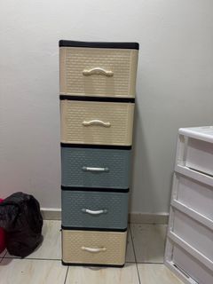 (Category: ) located in . Submitted by aadrina (Listing ID 1394362401, Image 1). Description: .