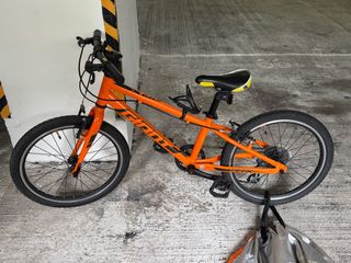 （分類：）位於 。 由 jwong008 提交（商品編號 1394278340，圖片 1）。簡介： 。
