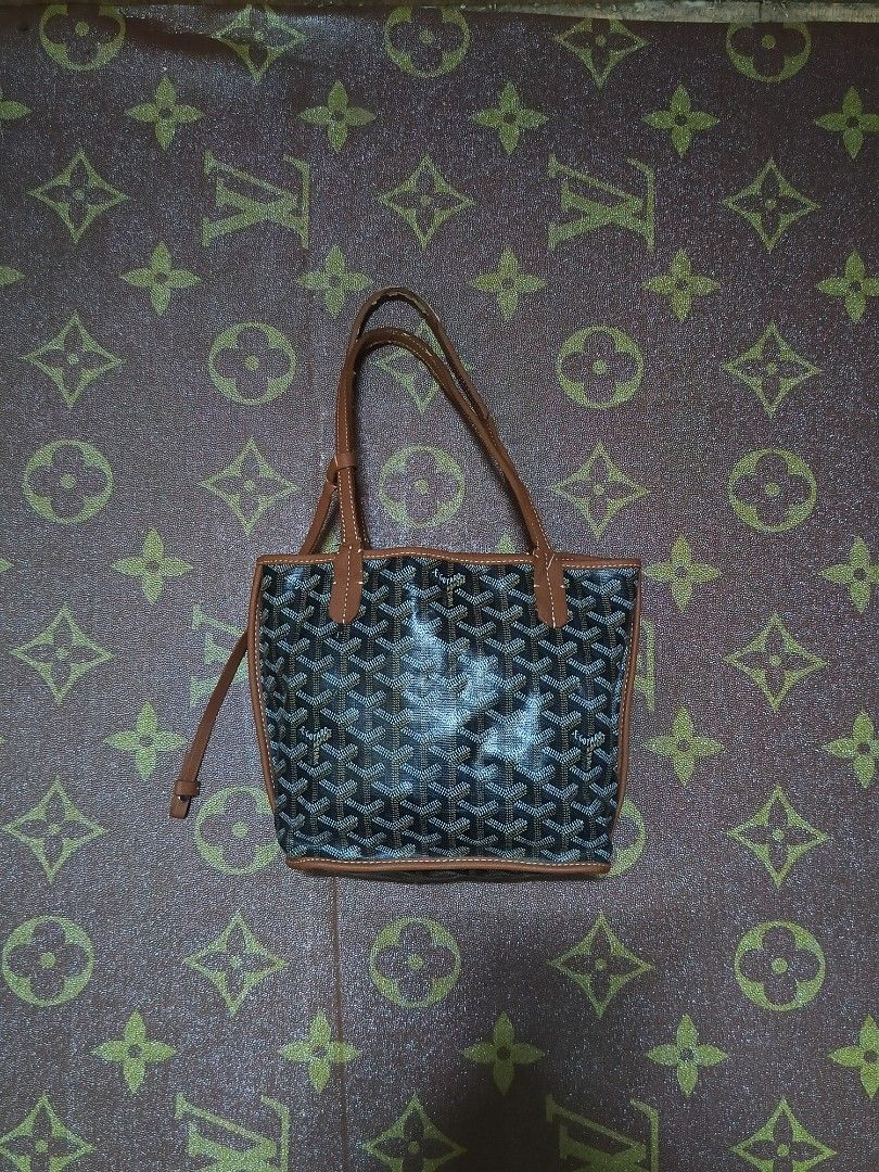 GOYARD ANJOU MINI (Category: Luxury Bags & Wallets) located in Cebu City. Submitted by kramarklegitseller_2022 (Listing ID 1394339979, Image 3). Description: GOYARD ANJOU MINI SIGN OF USAGE GOOD FOR PSG SEE LAST 2 PICS SA ISSUE 1,200+SF ONLY CEBU LOCATION 📍 CAN SHIP NATIONWIDE 🚢🛫.