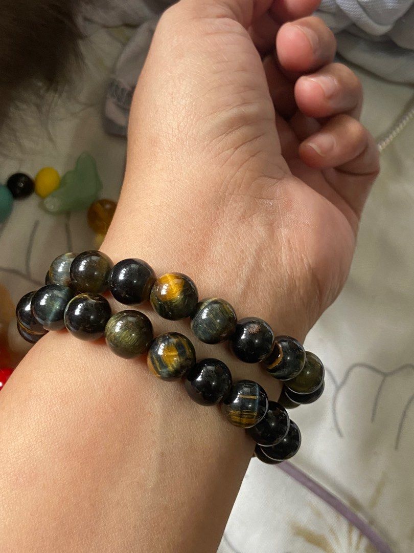 High Quality Tiger's Eye hand made bracelet (Category: Bracelets) located in Manila. Submitted by kingedgrd159971 (Listing ID 1394403842, Image 2). Description: Embrace the journey Did you know tigers eye has been used for centuries to ward of negative energy?.