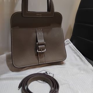 (Kategori: ) berada di . Dikirim oleh gryzellluxury (ID iklan 1394397633, Gambar 1). Deskripsi: .
