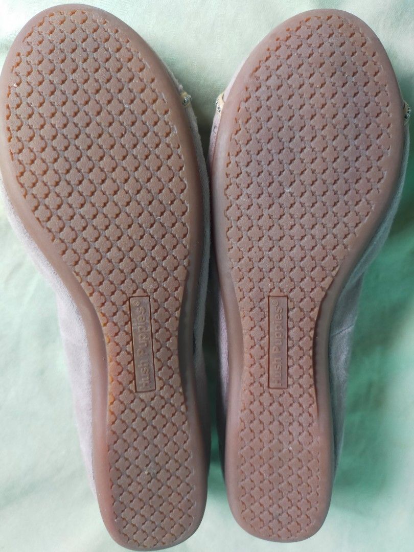 Hush puppies Doll shoe (Category: Flats & Sandals) located in Cavite. Submitted by jaycel79 (Listing ID 1394343549, Image 3). Description: Never been used plus free sf..