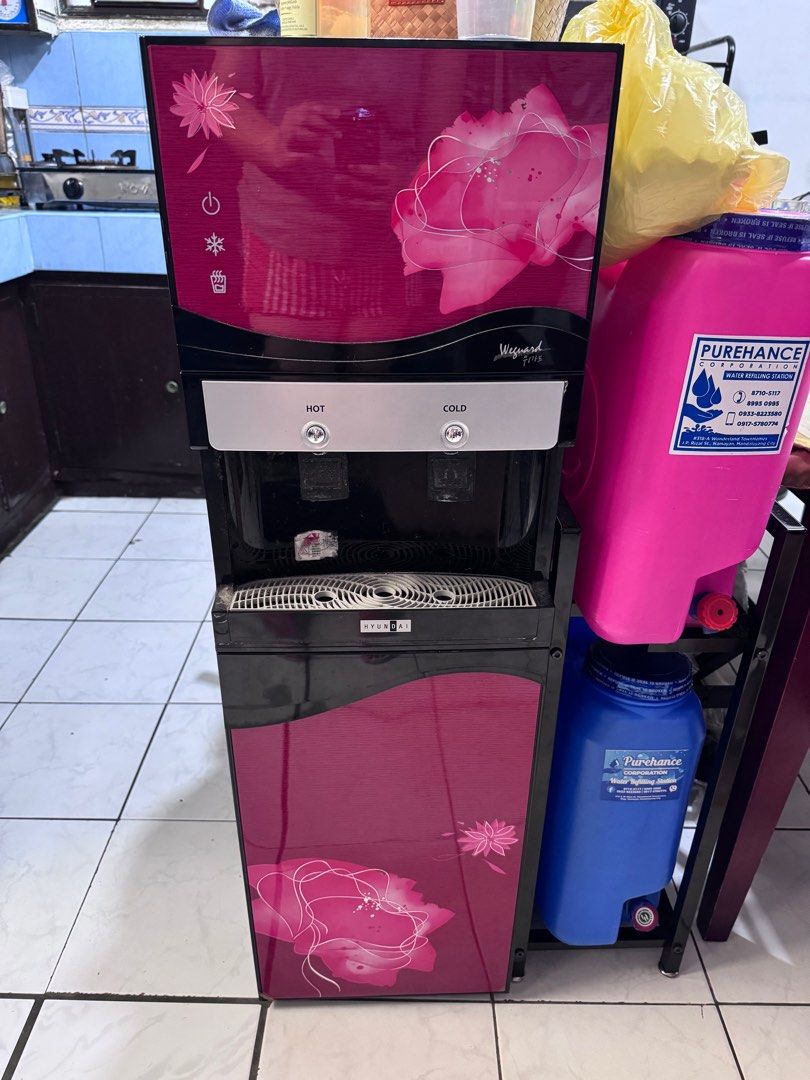 Hyundai Weguard Water Dispenser (Category: Bathroom & Kitchen Fixtures) located in Mandaluyong City. Submitted by ksc_stuff (Listing ID 1394261475, Image 2). Description: .